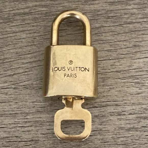 Louis Vuitton #321 Lock and Key (Authentic) Preloved - Picture 11 of 11